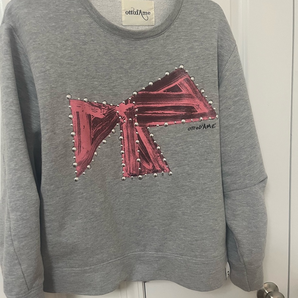 Gray Sweater with Pink Bow